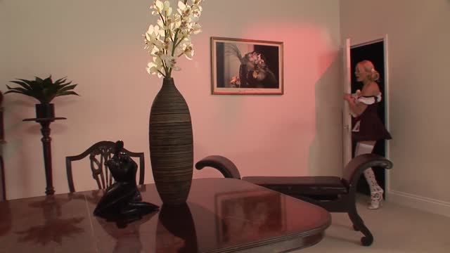 Pamela, fidanzata bionda poppona cavalca come una vacca sul cazzo del compagno