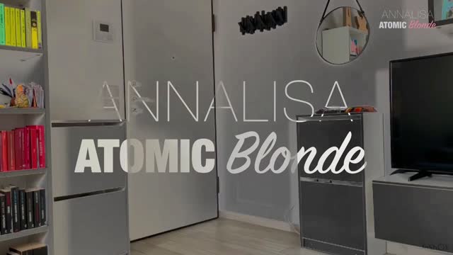 sesso tra amici con bionde eccitate