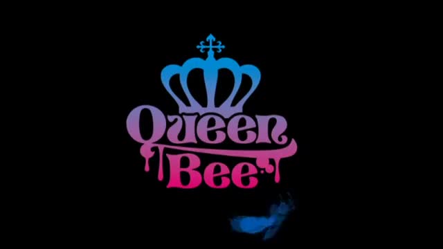 vacca negra con mega tette e figa larga 