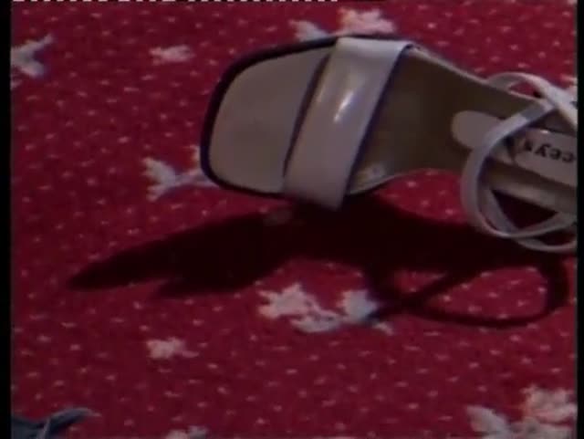 troietta si fa leccare la figa e scopare duro dal suo amico cazzone 