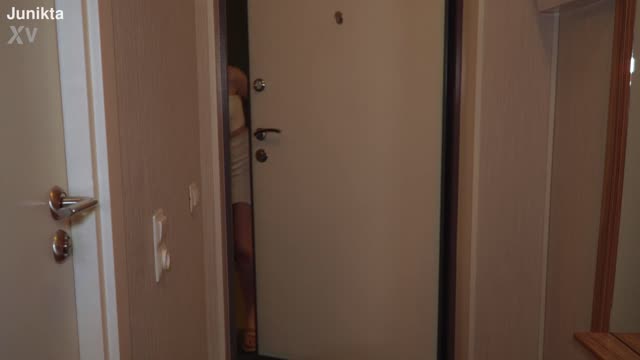 Tettona matura in webcam con il suo nuovo giochino