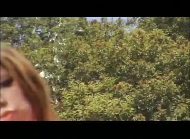 Cavalcando il cazzo cowgirl al contrario