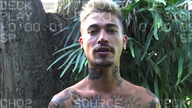 Due giovani omosex fanno un allenamento speciale....